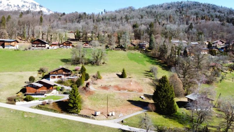 Terrain constructible - 4 359 m²