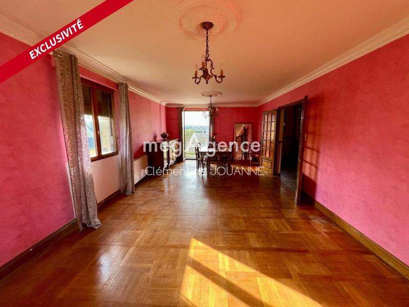 Maison traditionnelle - 134 m² - 5 pièces