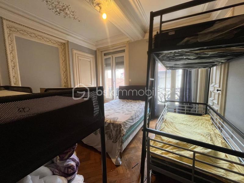 Appartement - 79 m² - 4 pièces