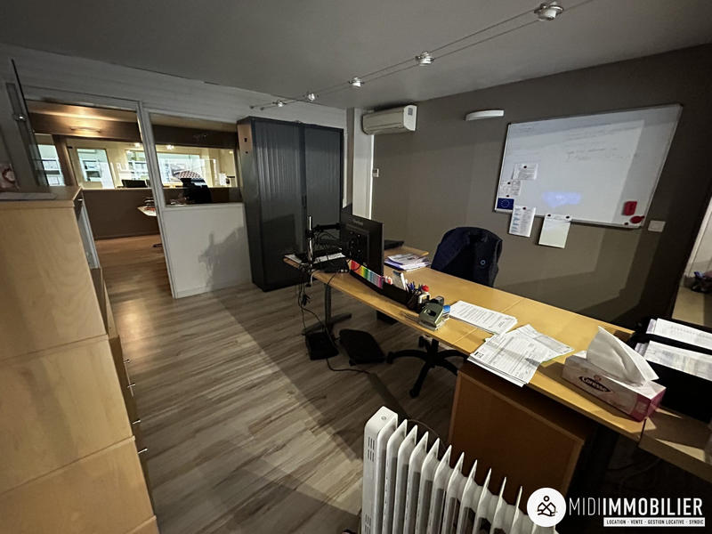 Local commercial - 450 m² - 4 pièces