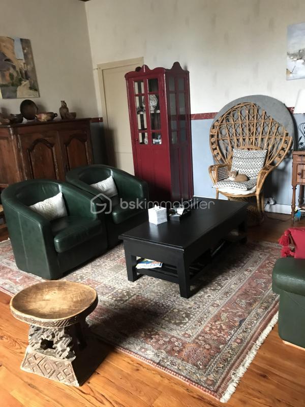 Maison ancienne - 266 m² - 8 pièces