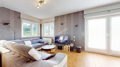 Maison - 101 m² - 6 pièces