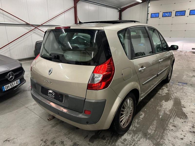 Renault Scénic II 2.0 i 136cv Boîte auto / Toit Ouvrant