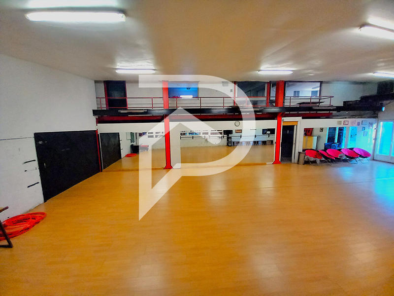 Local commercial - 435 m²