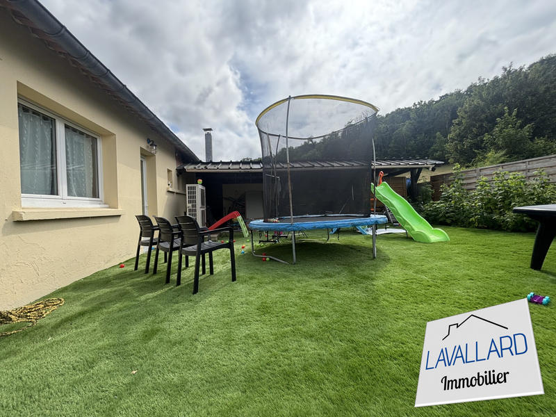 Maison - 233 m² - 7 pièces