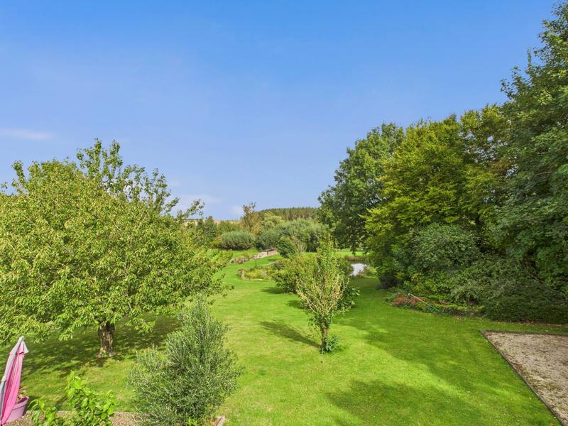 Maison - 298 m² - 11 pièces