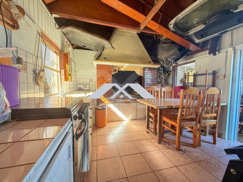 Maison - 208 m² - 9 pièces