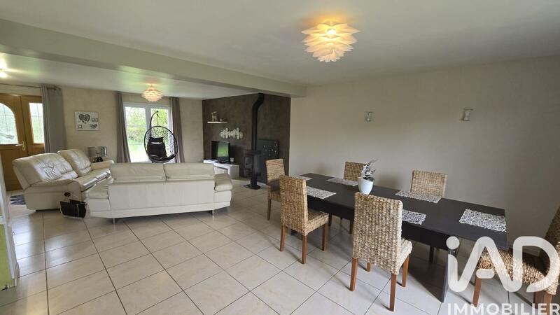 Maison - 209 m² - 6 pièces