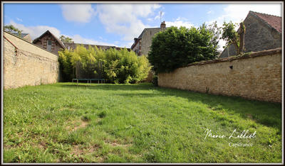 Immeuble - 131 m² - 5 pièces