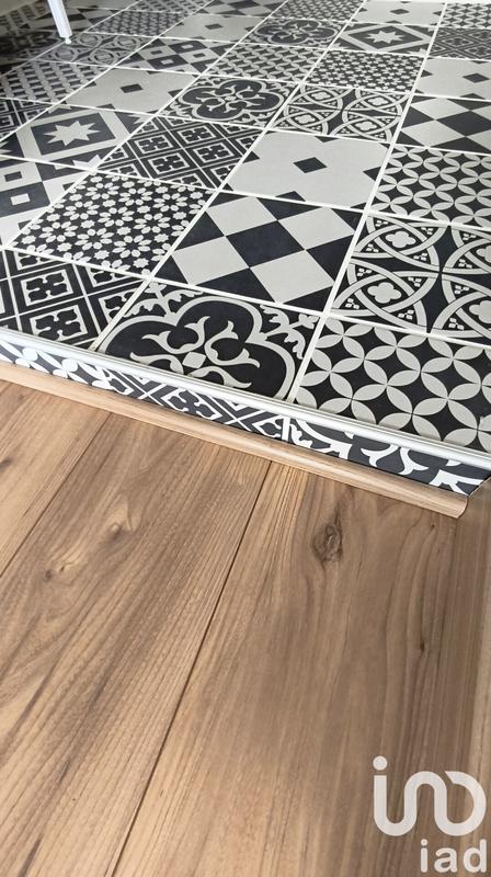 Maison - 317 m² - 8 pièces