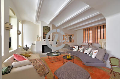 Maison - 303 m² - 6 pièces