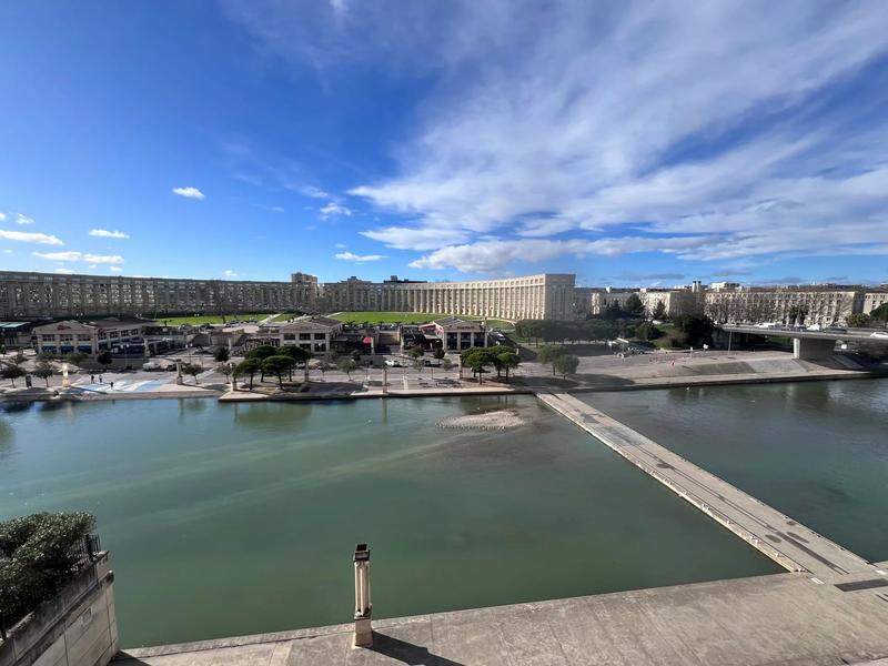 Appartement - 98 m² - 4 pièces