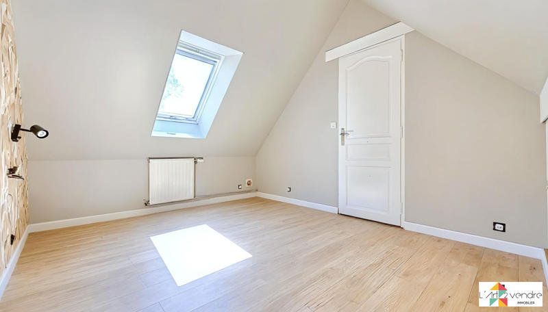 Maison - 140 m² - 7 pièces