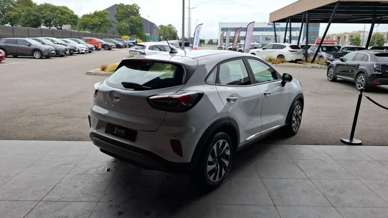 Ford Puma 1.0 Flexifuel Hybrid 125 mHEV Titanium