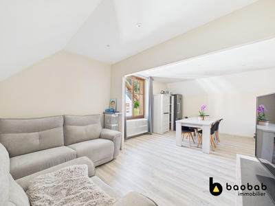 Appartement - 90 m² - 4 pièces