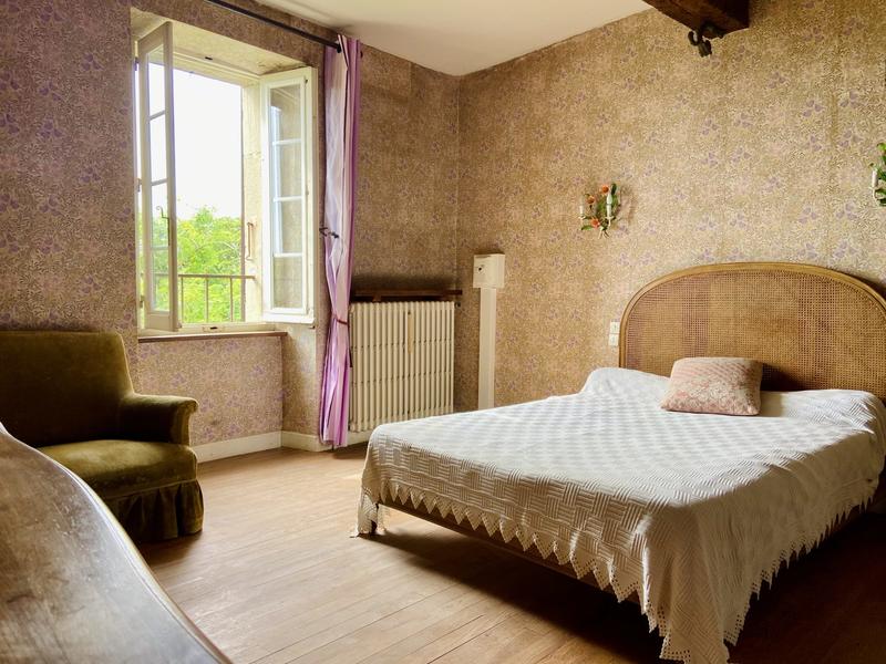 Maison - 303 m² - 10 pièces