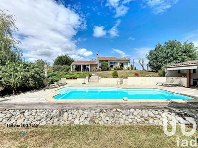 Maison - 140 m² - 5 pièces