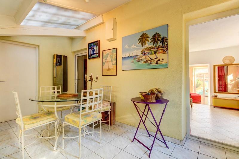 Appartement - 99 m² - 4 pièces