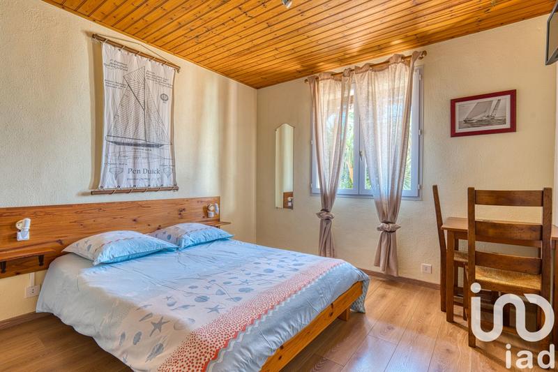 Maison - 232 m² - 10 pièces