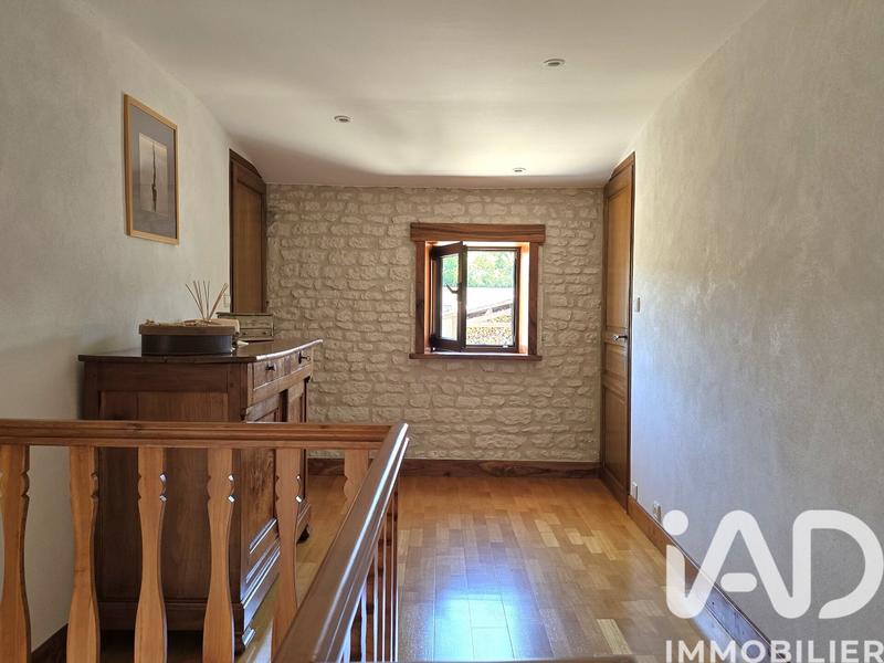 Maison - 382 m² - 12 pièces
