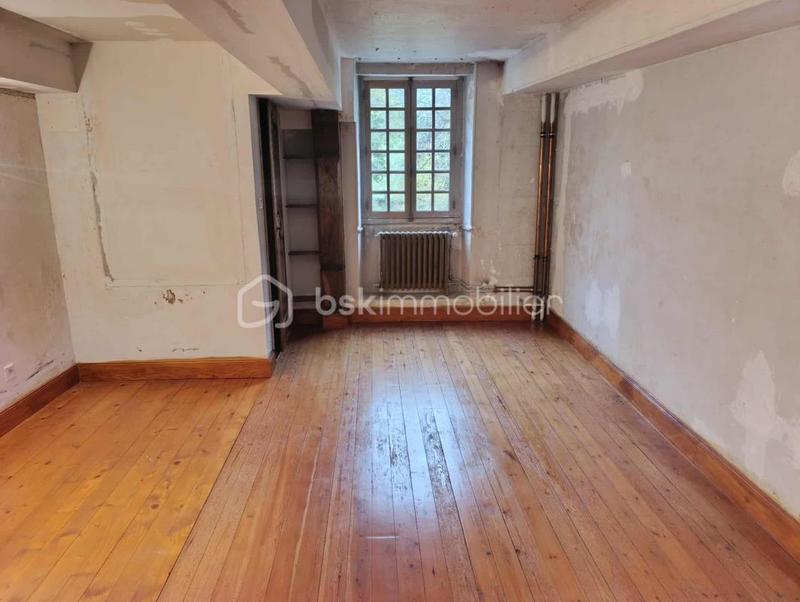 Demeure - 270 m² - 11 pièces