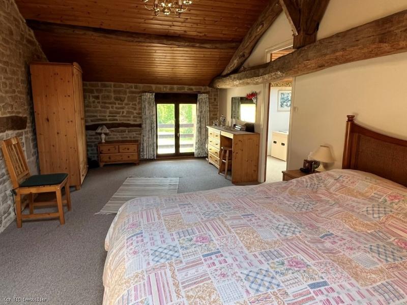 Maison en pierre - 147 m² - 5 pièces