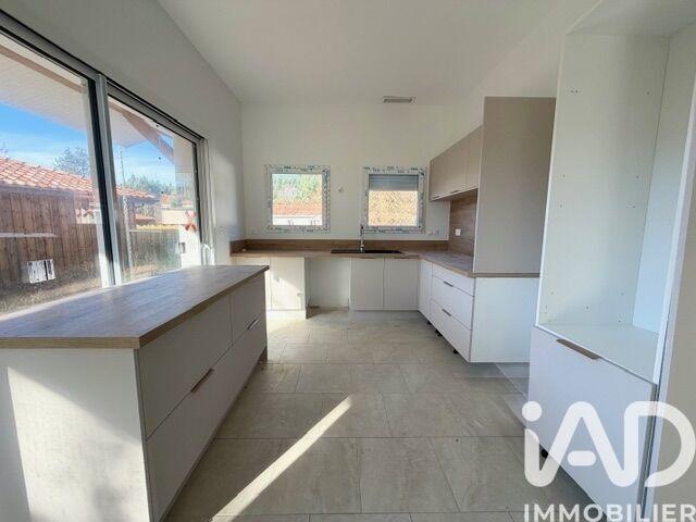 Maison - 139 m² - 6 pièces