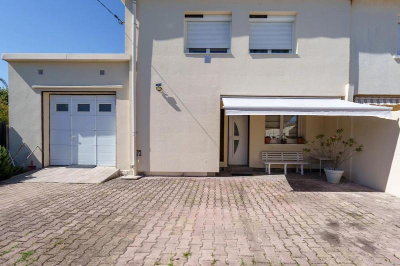 Maison - 150 m² - 5 pièces