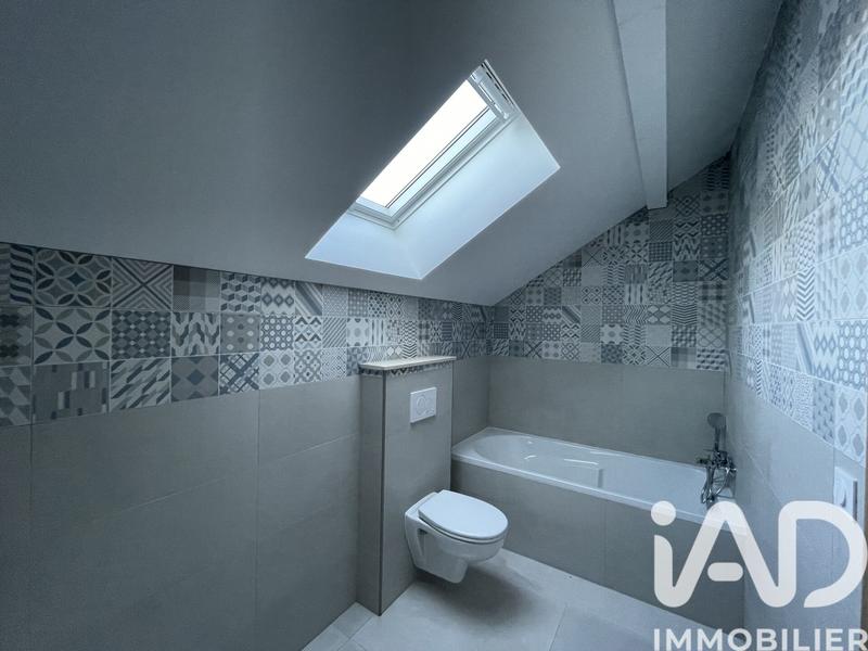 Maison - 200 m² - 7 pièces