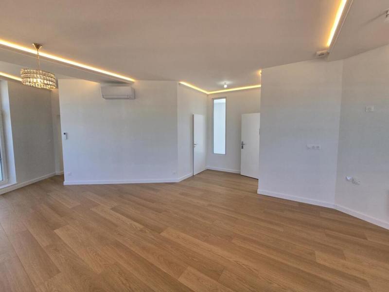 Appartement - 106 m² - 4 pièces