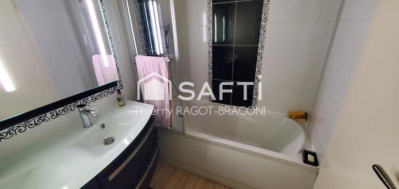 Maison - 105 m² - 6 pièces