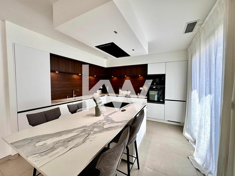 Maison - 176 m² - 5 pièces