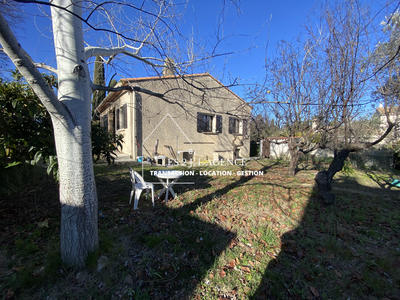 Maison - 93 m² - 4 pièces