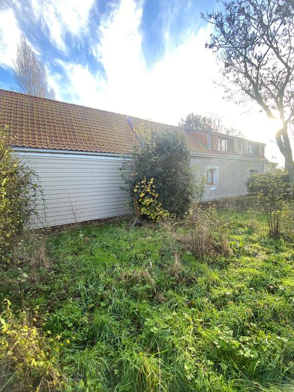 Maison - 104 m² - 4 pièces