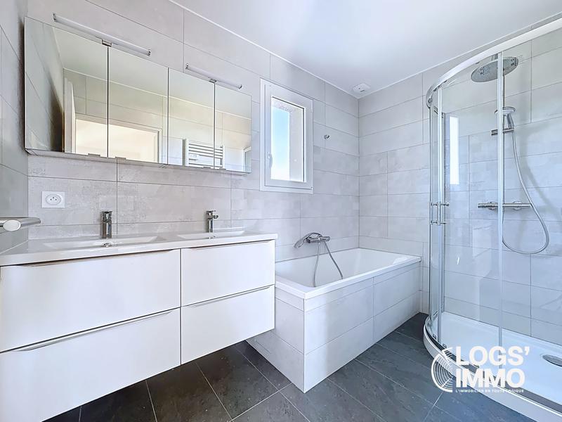 Maison - 107 m² - 5 pièces