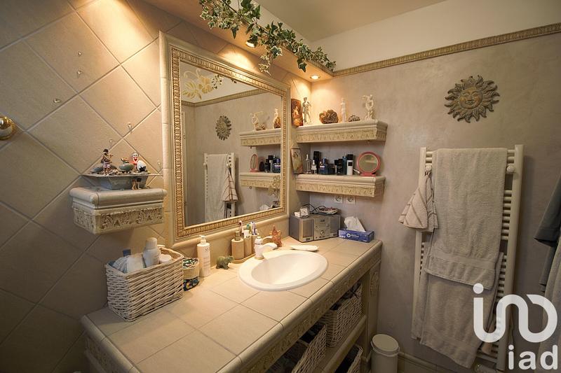 Maison - 121 m² - 5 pièces