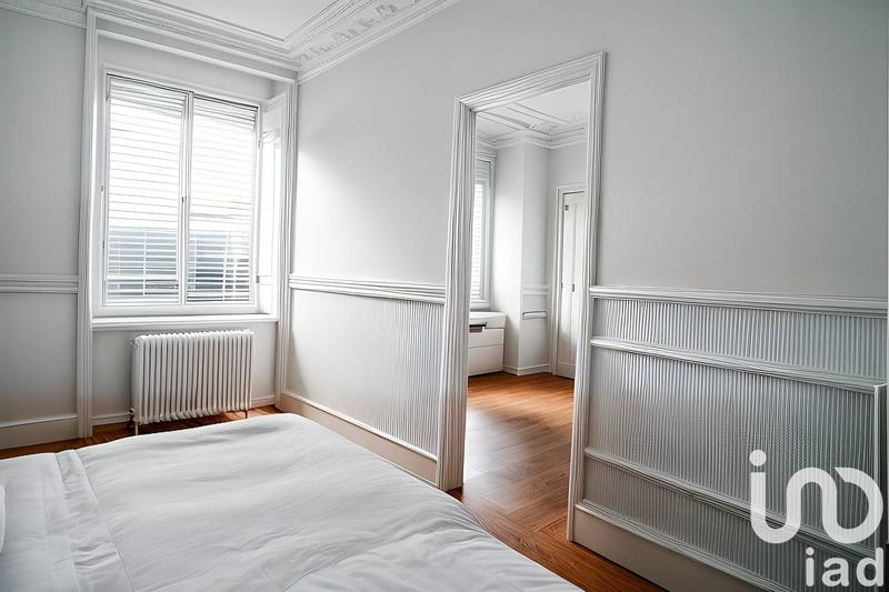 Maison - 200 m² - 11 pièces