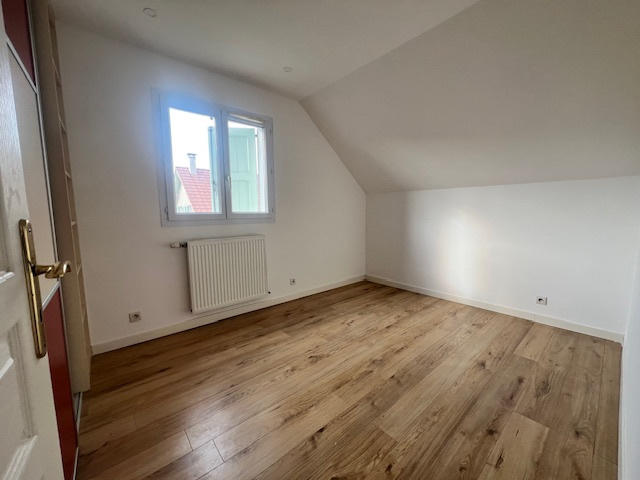 Maison - 104 m² - 5 pièces