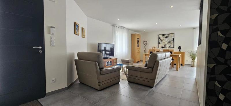 Maison - 121 m² - 5 pièces