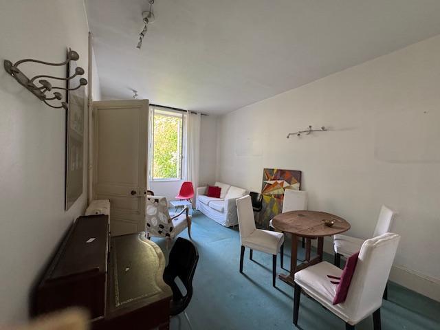 Maison ancienne - 129 m² - 8 pièces