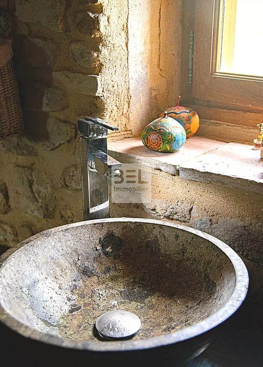 Mas - 571 m² - 24 pièces