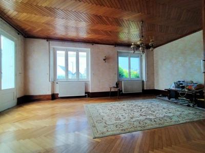 Maison - 140 m² - 7 pièces