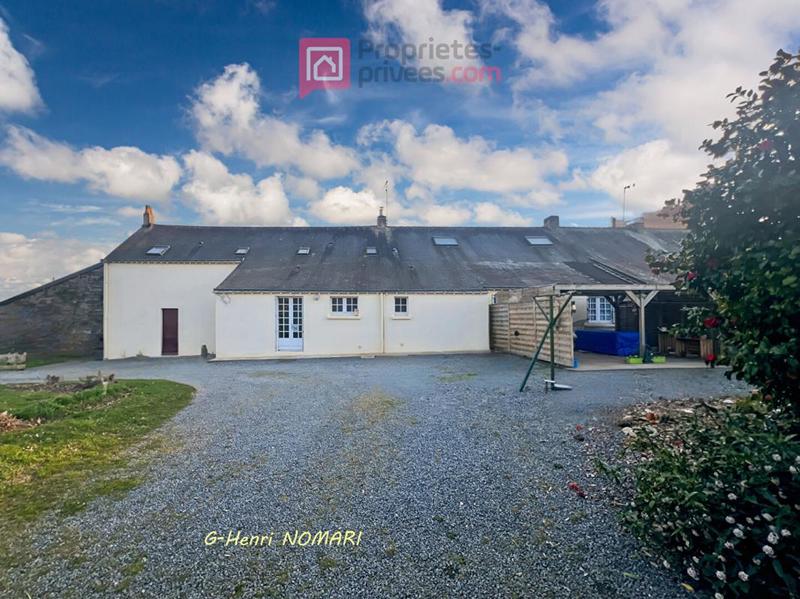 Maison - 228 m² - 9 pièces