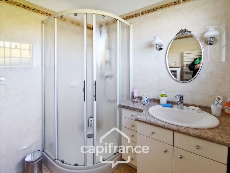 Maison - 105 m² - 4 pièces