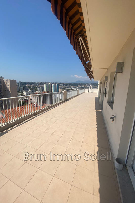 Appartement - 104 m² - 3 pièces