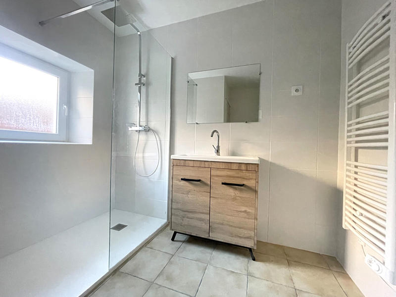 Appartement - 60 m² - 2 pièces