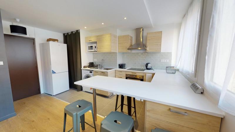 Appartement - 79 m² - 5 pièces