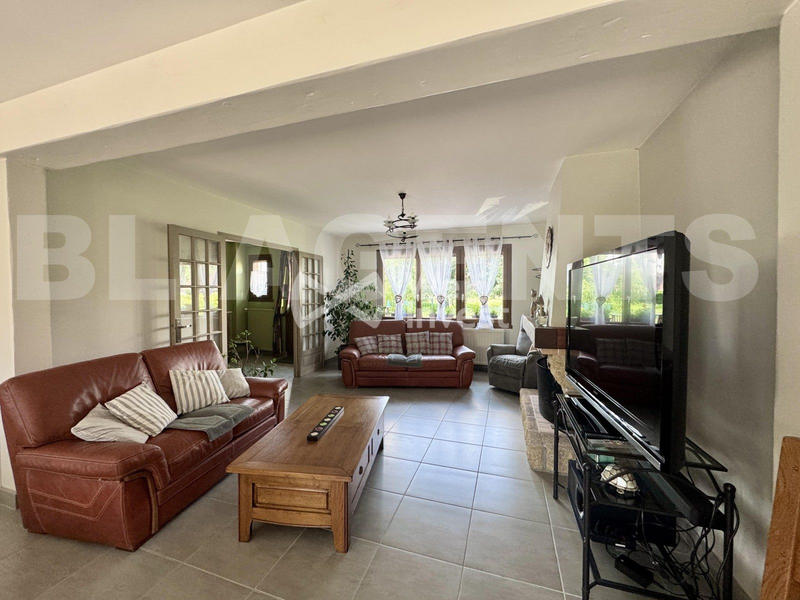 Maison - 145 m² - 5 pièces