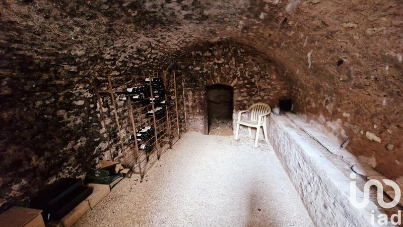 Maison - 215 m² - 7 pièces