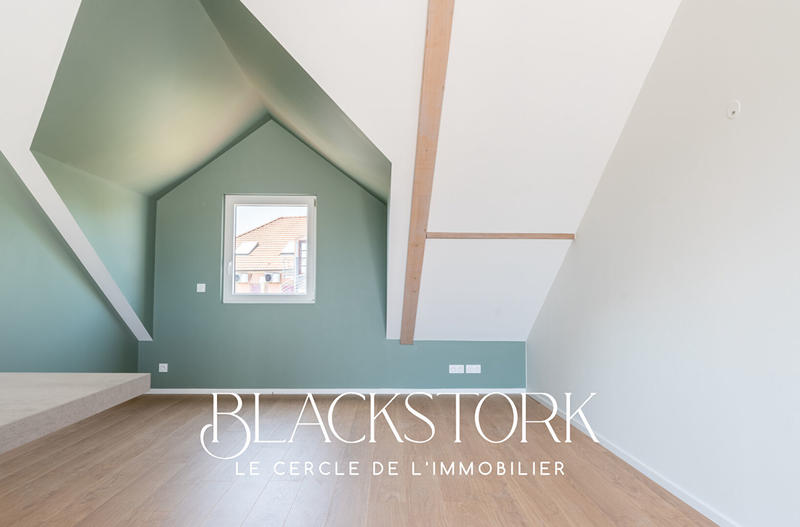 Appartement - 98 m² - 4 pièces